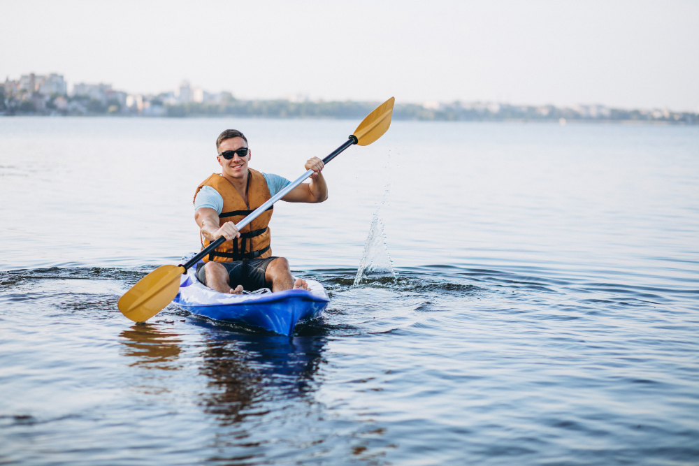 The Benefits of Paddleboarding for Beginners: Why You Should Try It